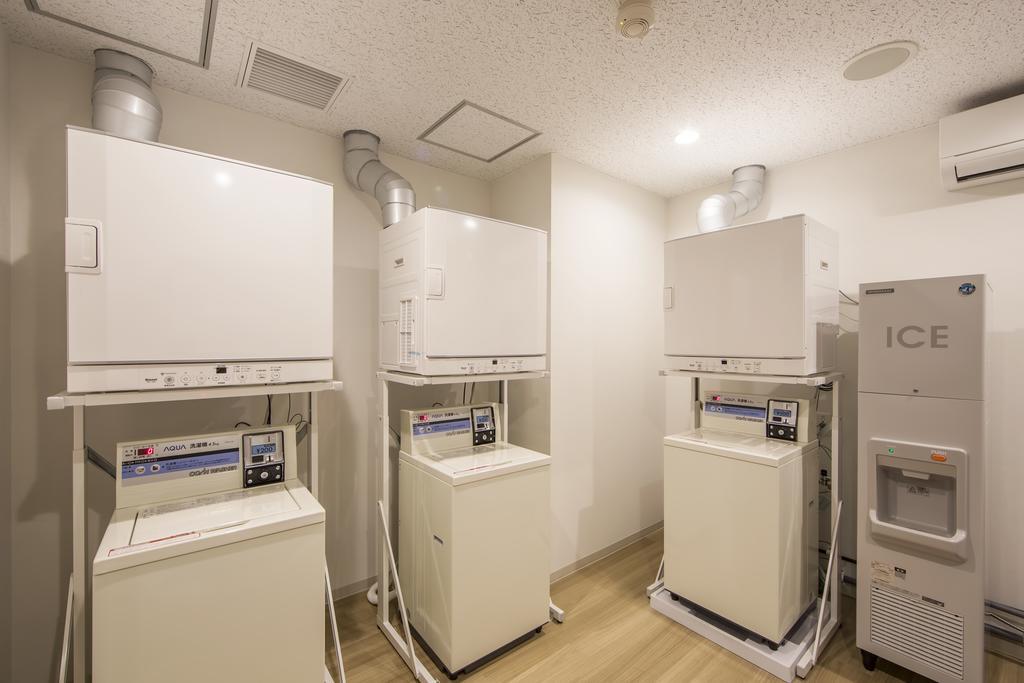 Super Premier Honmachi Ekimae Natural Hot Springs 3* Ōsaka